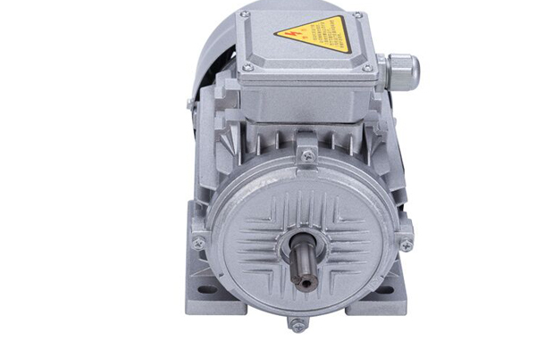 電機斷軸因什么而造成？